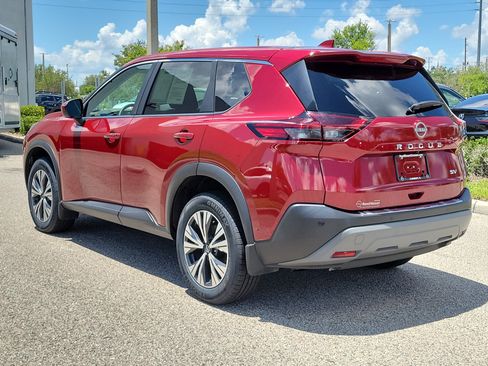 Certified 2023 Nissan Rogue SV FWD image 7