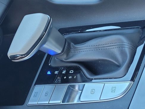 Certified 2025 Hyundai Elantra Hybrid FWD image 24
