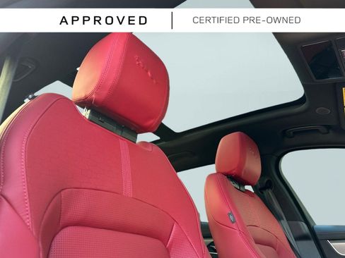 Used 2025 Jaguar F-PACE R-Dynamic S AWD/4WD image 22