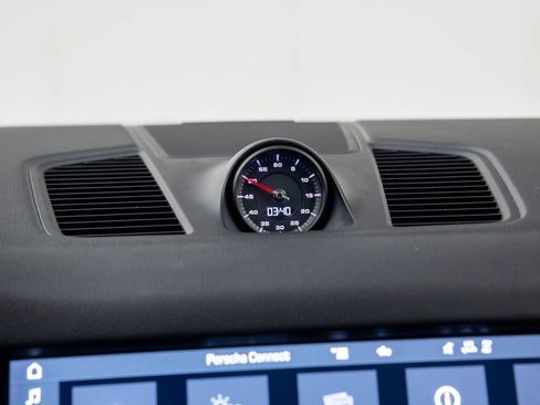 Used 2021 Porsche Cayenne Coupe image 29