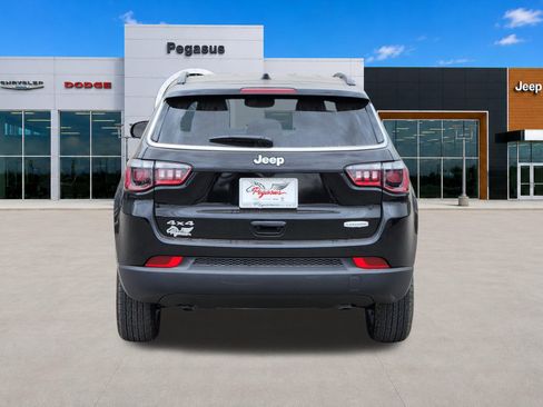 New 2026 Jeep Compass Latitude AWD/4WD image 8
