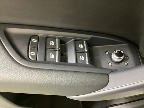 Certified 2023 Audi Q5 2.0T Premium w/ Convenience Package image 16