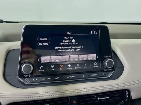 Used 2022 Nissan Rogue SV w/ SV Premium Package image 23