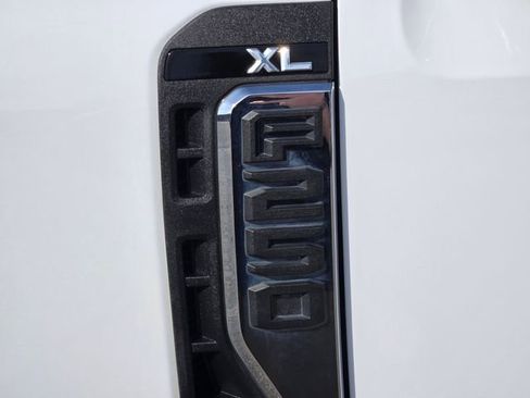 Used 2024 Ford F250 XL w/ XL Chrome Package AWD/4WD image 9