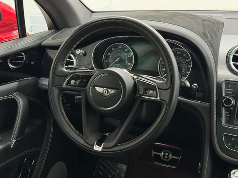 Used 2019 Bentley Bentayga AWD/4WD image 67