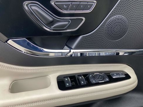 New 2026 Lincoln Corsair Premiere image 20