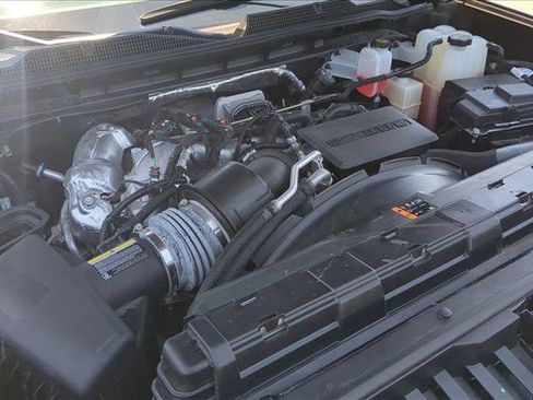 Used 2025 Chevrolet Silverado 2500 LTZ AWD/4WD image 29