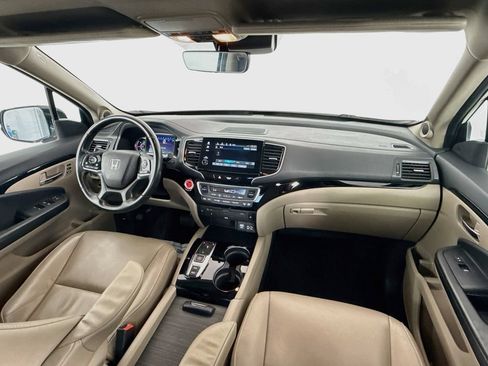 Used 2019 Honda Pilot Touring image 25