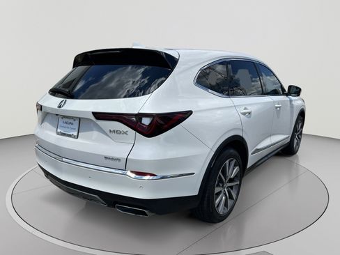 Used 2025 Acura MDX SH-AWD w/ Technology Package image 5