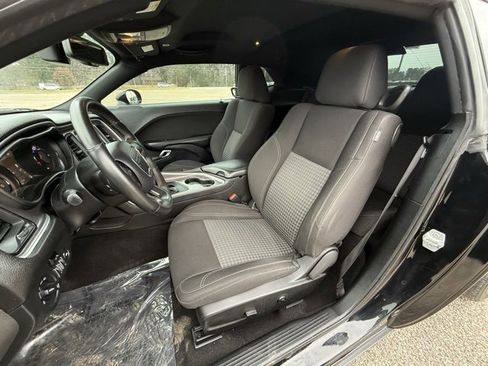 Used 2020 Dodge Challenger SXT w/ Blacktop Package image 10