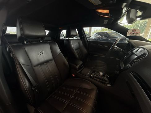 Used 2020 Chrysler 300 S w/ 300S Premium Group AWD/4WD image 39