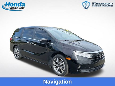 Used 2024 Honda Odyssey Touring image 1