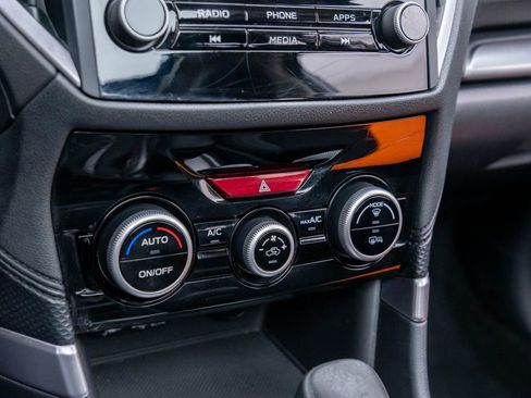 Used 2023 Subaru Forester Premium image 27