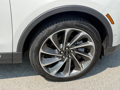 Certified 2022 Lincoln Nautilus Reserve w/ Equipment Group 201A AWD/4WD image 12