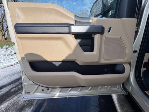 Used 2017 Ford F250 XLT w/ FX4 Off-Road Package image 13