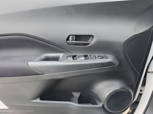 Used 2023 Nissan Kicks S FWD image 10