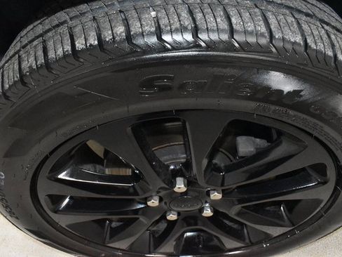 Used 2020 Jeep Grand Cherokee Altitude image 9