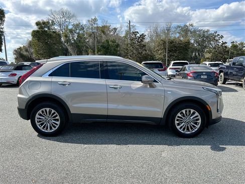 Used 2024 Cadillac XT4 Premium Luxury w/ Active Safety Package image 4