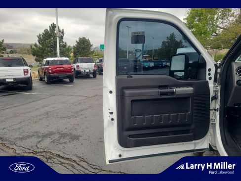 Used 2011 Ford F250 Lariat w/ Camper Pkg AWD/4WD image 13