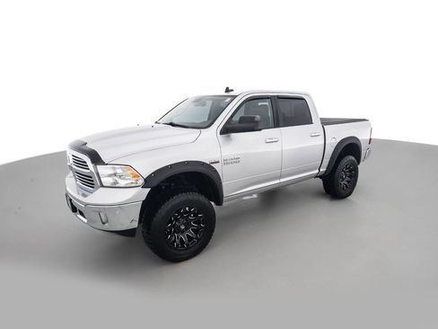 Used 2017 RAM 1500 Big Horn image 9