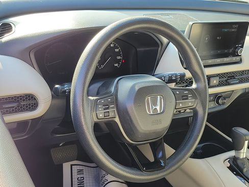 Used 2024 Honda HR-V LX image 10