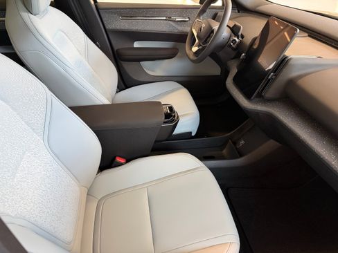 New 2026 Volvo EX30 Ultra w/ Climate Package AWD/4WD image 31