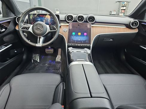 Used 2025 Mercedes-Benz C 300 Sedan image 14