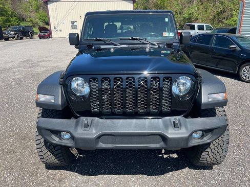 Used 2020 Jeep Gladiator Sport w/ Quick Order Package 24S AWD/4WD image 2