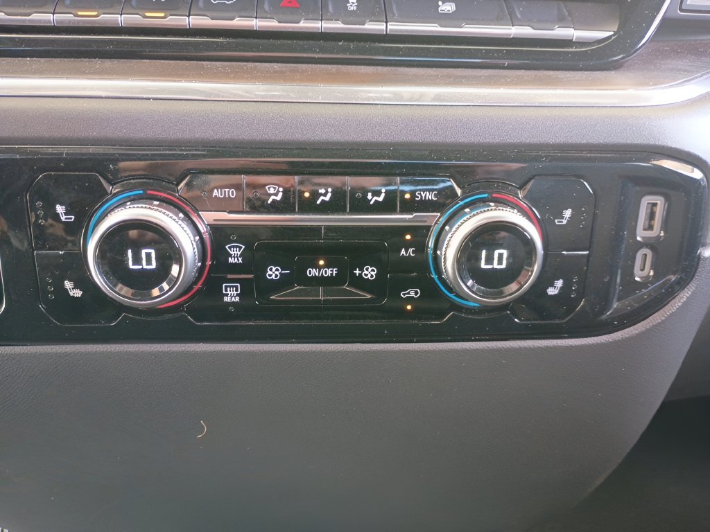 Used 2025 GMC Sierra 1500 SLT RWD image 25