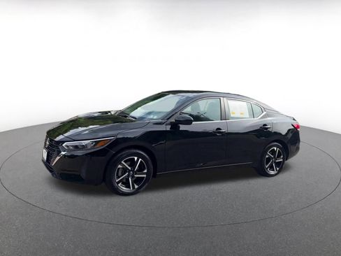 Used 2025 Nissan Sentra SV FWD image 8