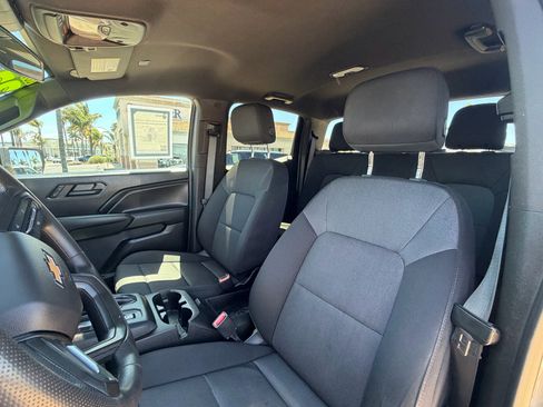 Used 2023 Chevrolet Colorado W/T RWD image 8
