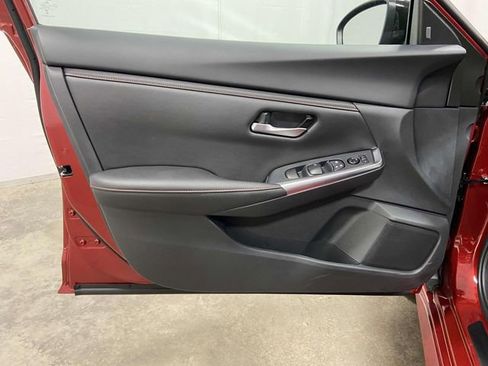 Used 2025 Nissan Sentra SR image 13