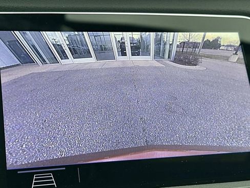 Used 2019 Cadillac XT4 Luxury w/ Cold Weather Package AWD/4WD image 28