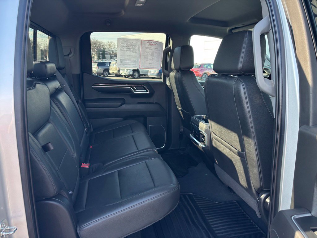 Used 2022 GMC Sierra 1500 Elevation w/ Elevation Premium Package AWD/4WD image 29