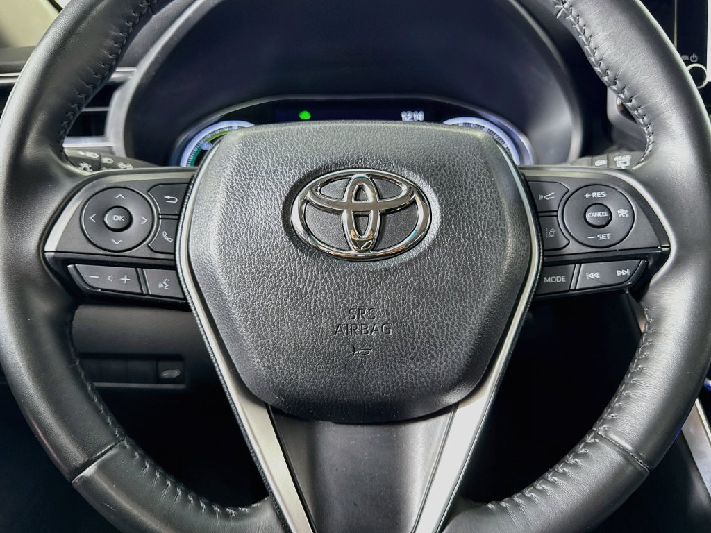 Used 2024 Toyota Venza LE AWD/4WD image 34