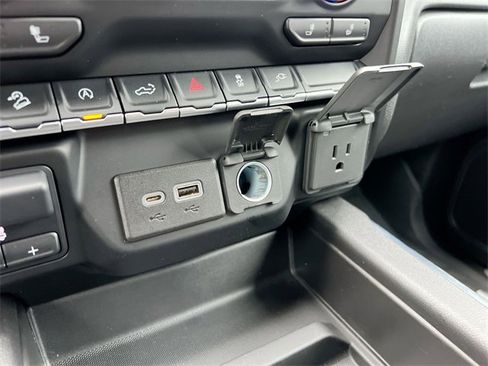 Used 2022 Chevrolet Silverado 1500 RST image 34