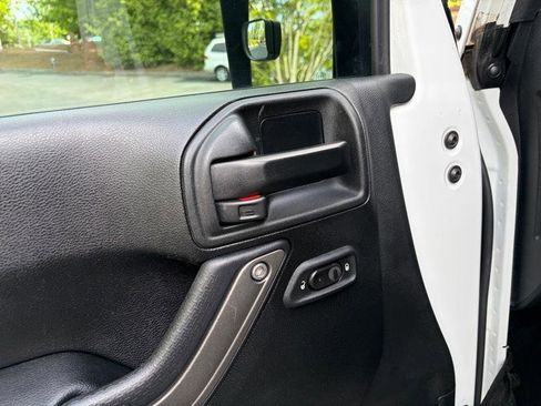 Used 2016 Jeep Wrangler Unlimited Sport w/ Quick Order Package 24S AWD/4WD image 30