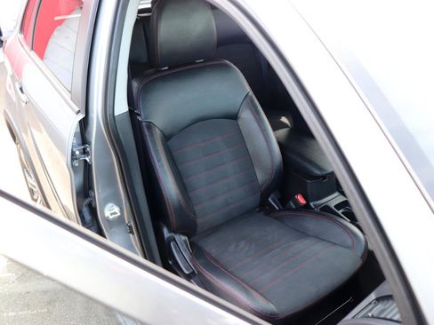 Used 2025 Mitsubishi Outlander Sport SE image 14