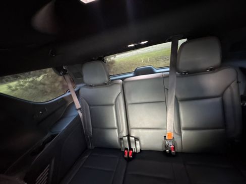 Used 2021 Chevrolet Tahoe High Country w/ Premium Package RWD image 25
