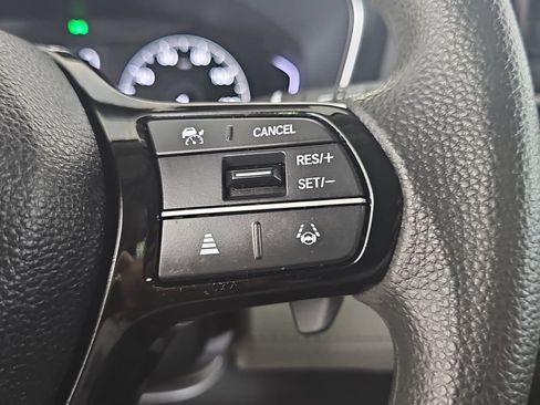 Used 2023 Honda Pilot LX image 17