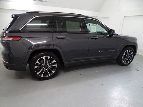 Certified 2023 Jeep Grand Cherokee Overland w/ Advanced Protech Group III AWD/4WD image 24