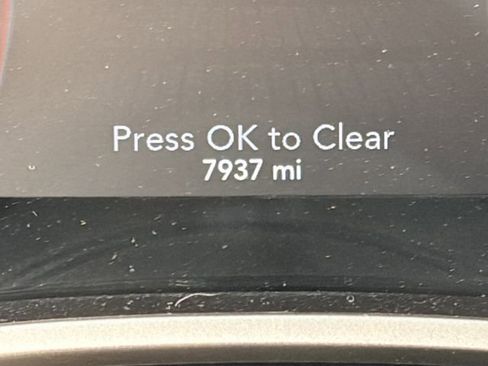 Used 2022 Dodge Challenger SRT Hellcat RWD image 13