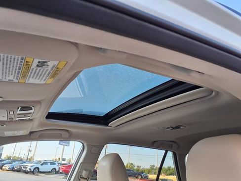Used 2019 Subaru Outback 2.5i Limited w/ Popular Package #2 AWD/4WD image 6