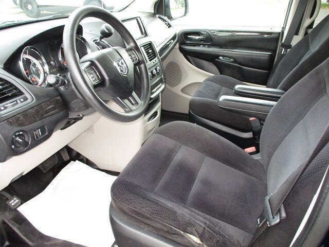 Used 2014 RAM C/V Tradesman FWD image 7