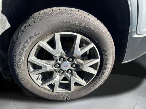 Used 2023 GMC Acadia SLE w/ Driver Convenience Package image 42