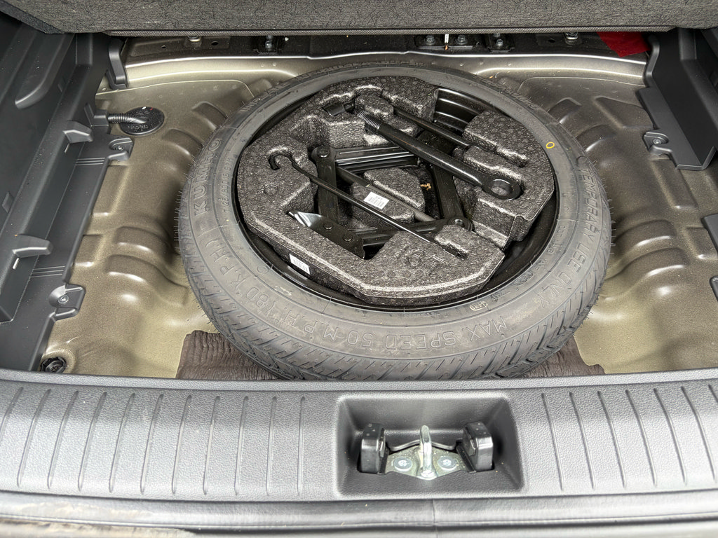 Used 2023 Hyundai Kona SEL AWD/4WD image 9