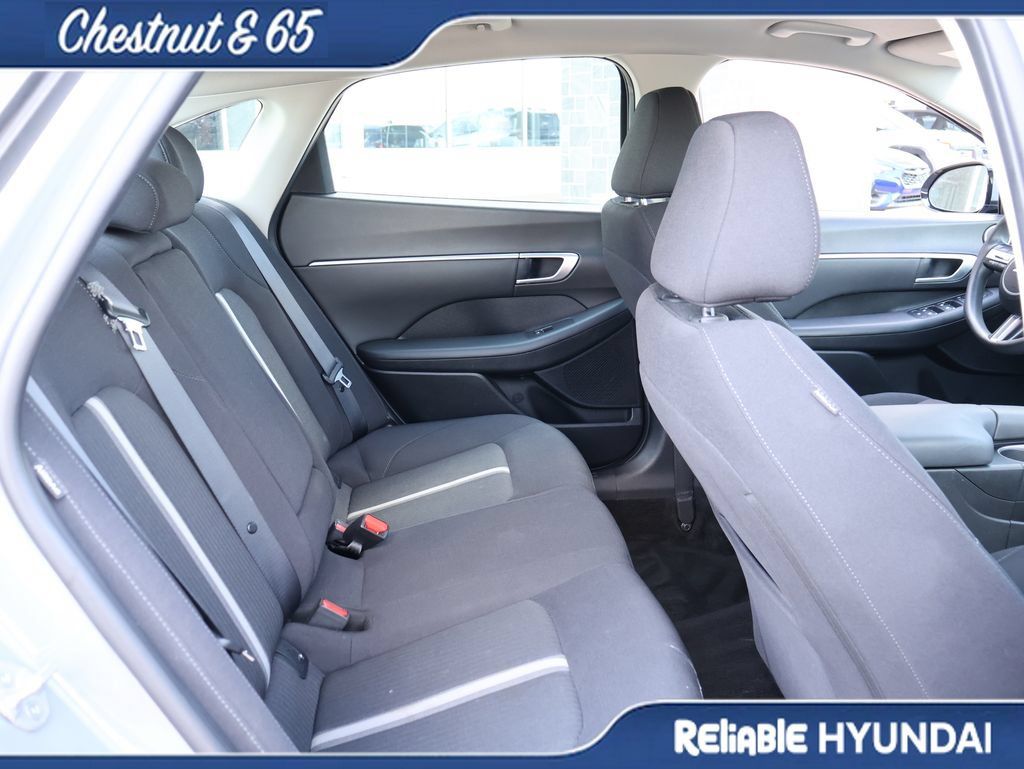 Certified 2025 Hyundai Sonata SEL FWD image 12
