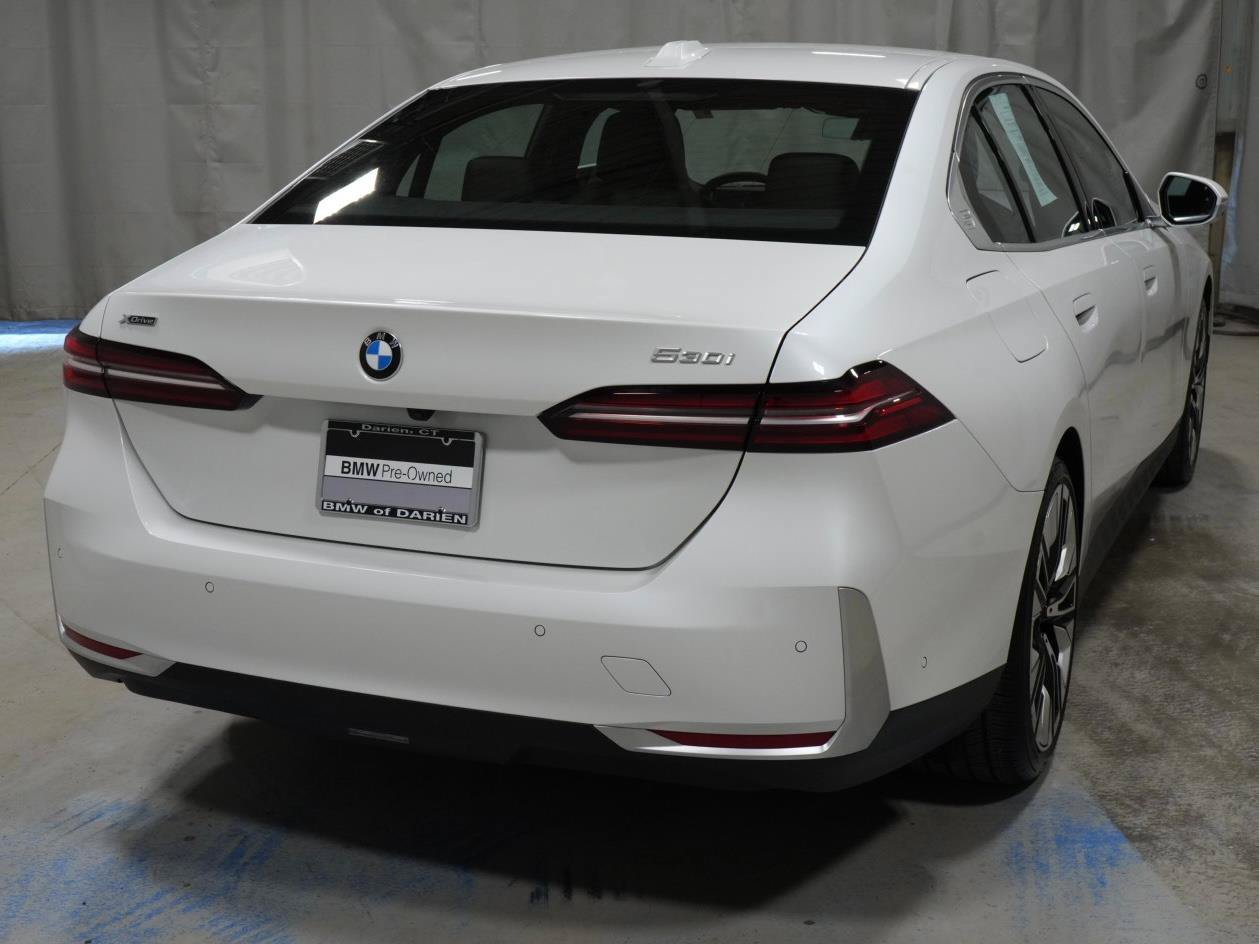 Used 2025 BMW 530i xDrive w/ Premium Package AWD/4WD image 21