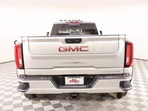 Used 2023 GMC Sierra 3500 Denali w/ Denali Ultimate Package image 22