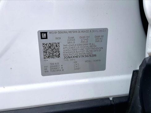 Used 2019 Chevrolet Equinox LS w/ LS Convenience Package image 34